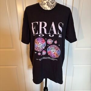 Taylor Swift ERAS TOUR concert merch t-shirt size large 100% cotton
